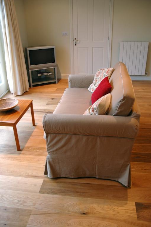 Field Cottage Bed And Continental Breakfast 이스트 헐링 객실 사진